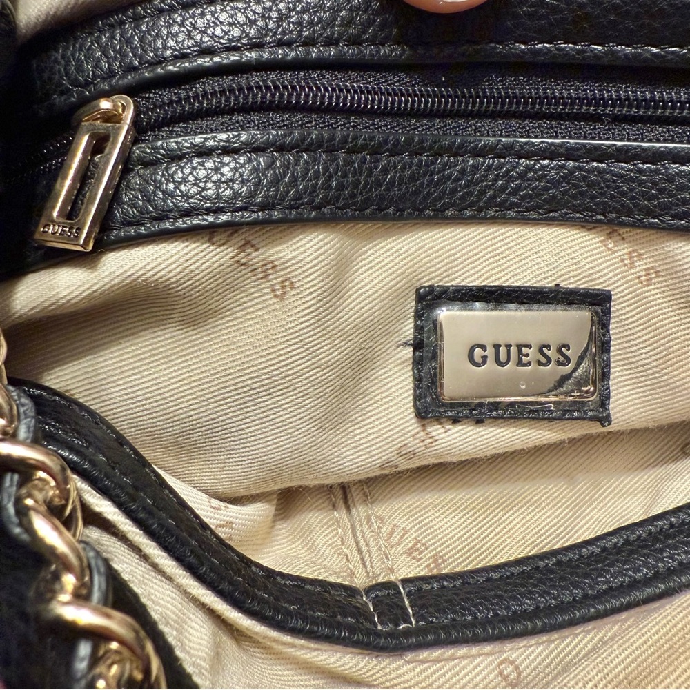Hard 2 Find Black Leather Gillian Flap Guess Quilted Backpack Urban Spirit GG - Picture 5 of 16